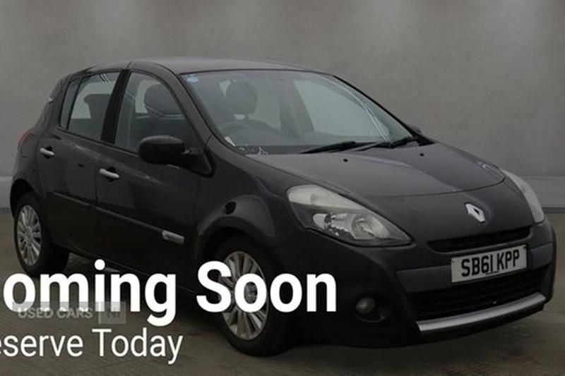 Used Renault Clio IV 2012 Black Hatchback