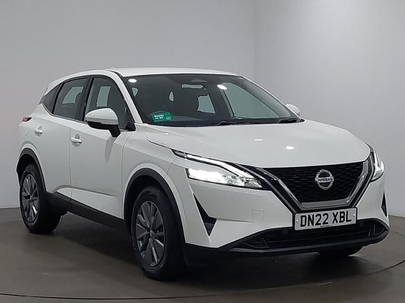 White Used 2022 Nissan Qashqai Visia SUV | £16,498 (Fair price) - Image 1/4