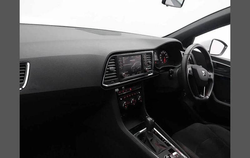 Used Seat Ateca FR 150 HP (110 kW) 2018 White SUV