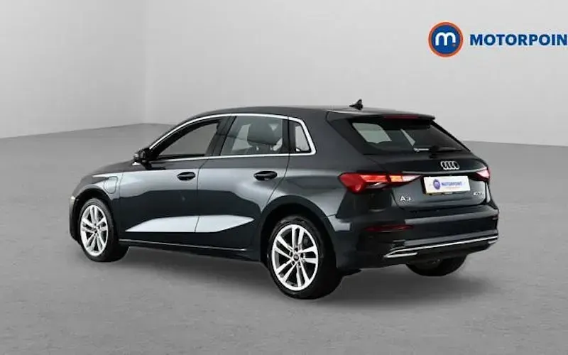 Used Audi A3 Sportback e-tron Sport 204 HP (150 kW) 2025 Hatchback