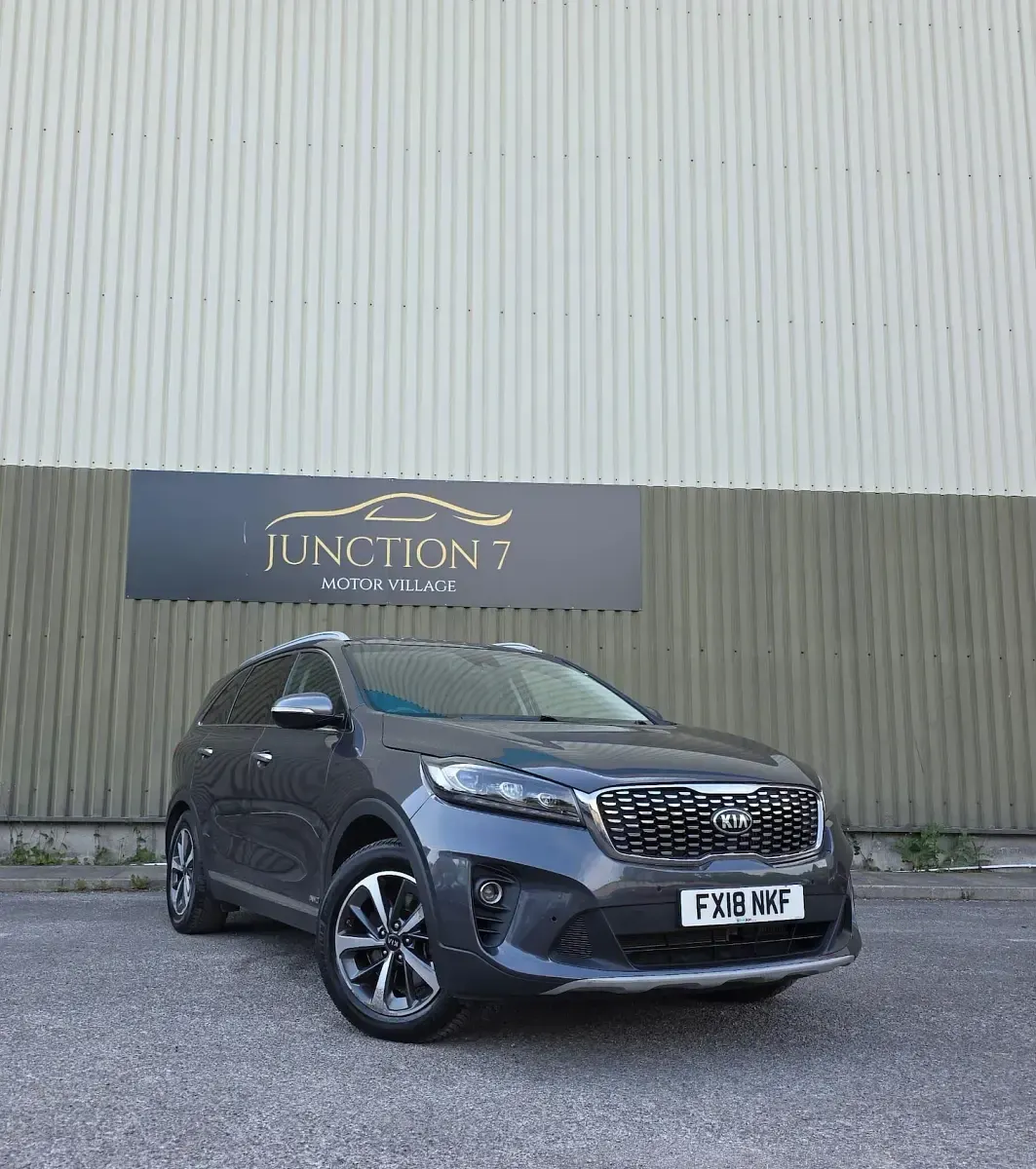 Used Kia Sorento 200 HP (147 kW) 2018 Grey SUV