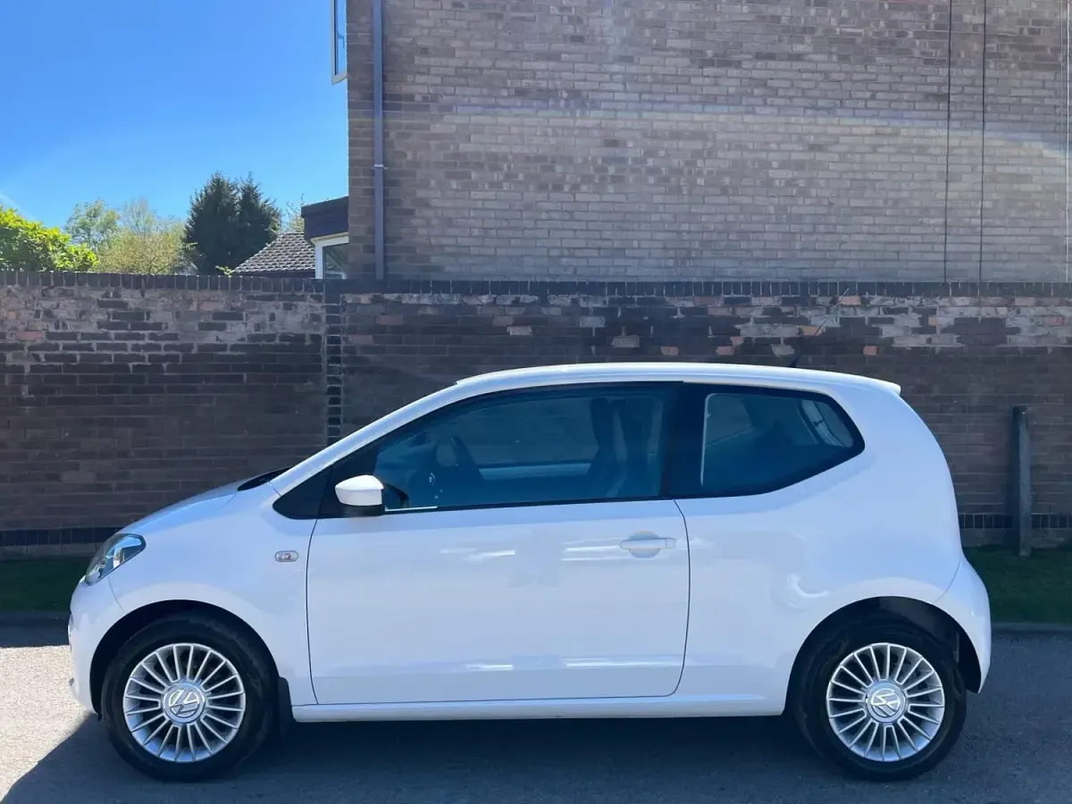 Usado VW up! high up! 2013 Branco Citadino