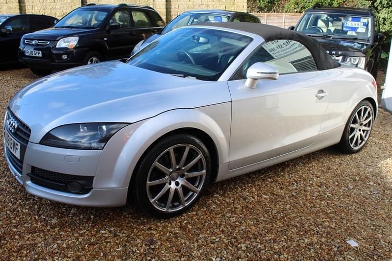Begagnad Audi TT Roadster Performance 200 HK (147 kW) 2009 Silver Cab