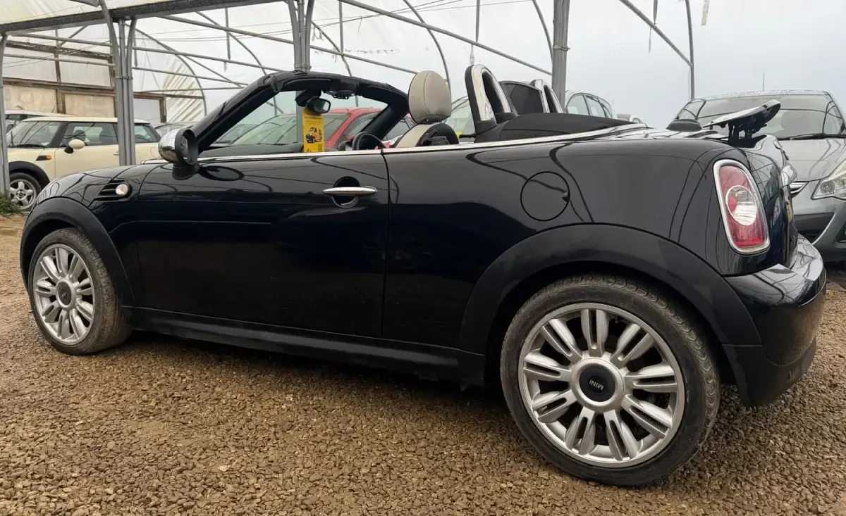 Używany Mini Cooper Cabriolet 122 KM (89 kW) 2012 Czarny Kabriolet
