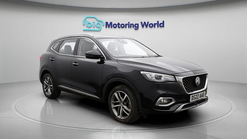 Black Used 2022 MG HS Excite SUV | £13,286 (Fair price) - Image 1/4