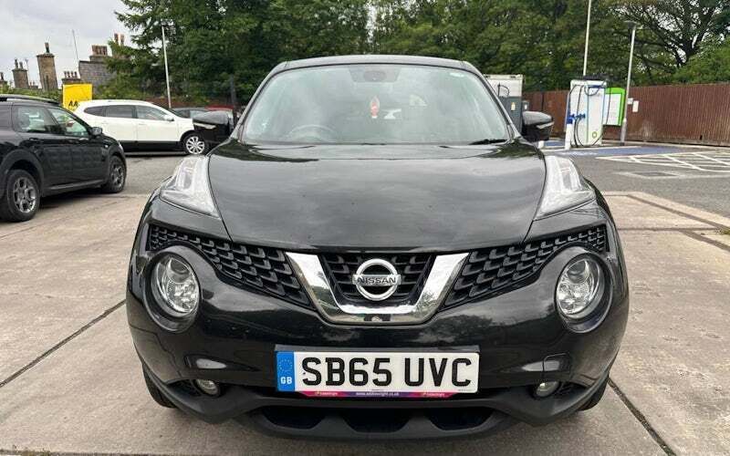 Black Used 2015 Nissan Juke Tekna SUV | £5,495 (Fair price) - Image 1/4