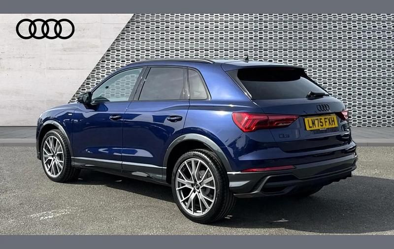 Ny Audi Q3 Black Edition 150 HK (110 kW) 2025 Blå SUV