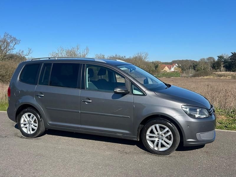Used VW Touran SE 140 HP (102 kW) 2011 Grey MPV