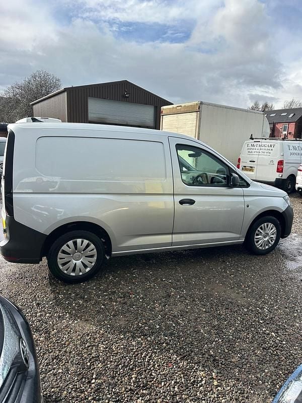 Used VW Caddy 102 HP (75 kW) 2022 Silver MPV