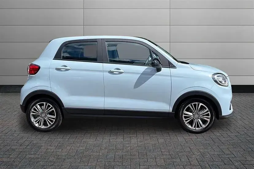 Novo Leapmotor T03 69 kW (95 HP) 2025 Azul Citadino