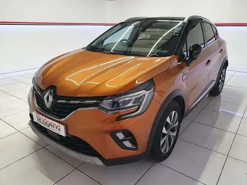 Used Renault Captur Version S 2020 Orange/black SUV
