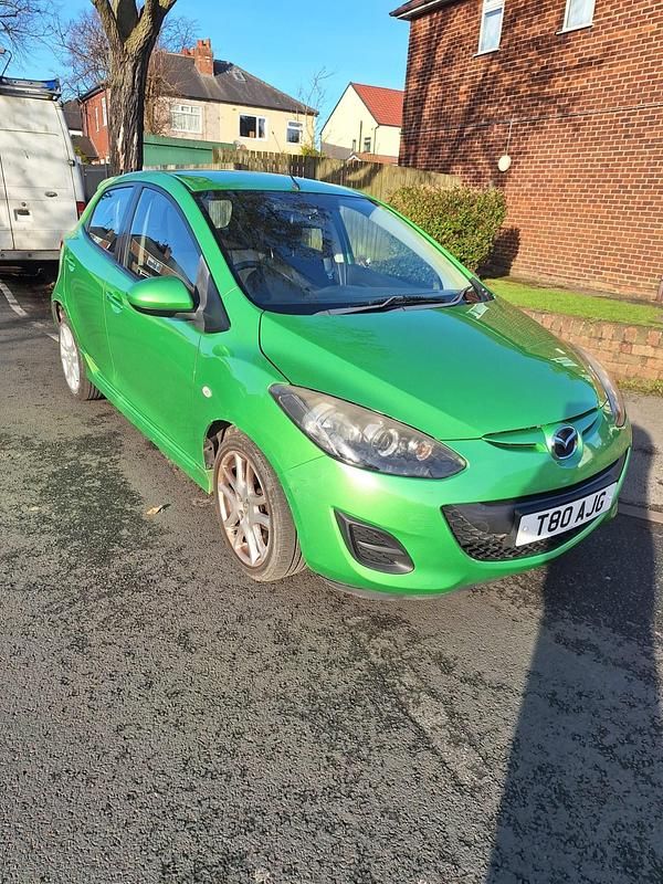 Green Used 2011 Mazda 2 Hatchback | £1,995 (Super price) - Image 1/4