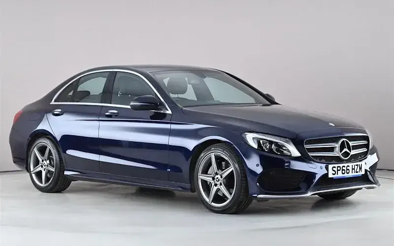 Usado Mercedes C220 AMG line 170 HP (125 kW) 2016 Sedan