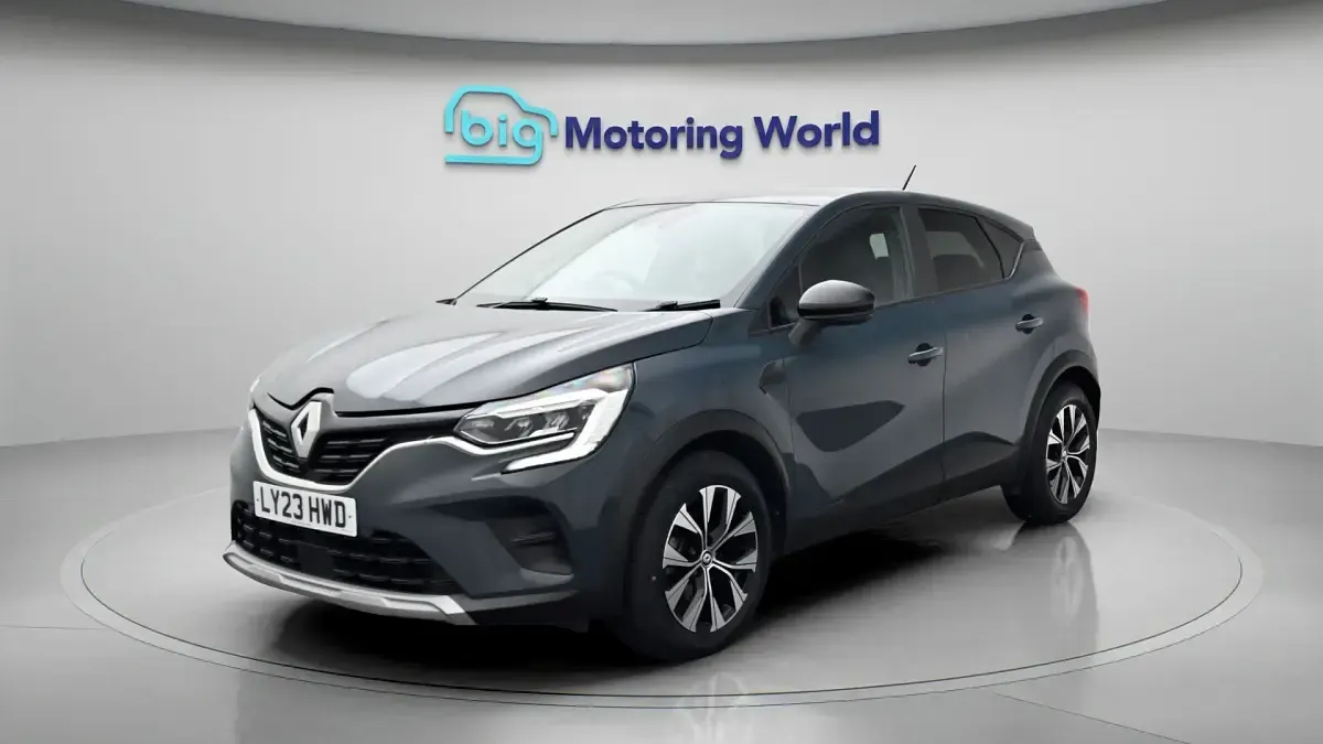 Used Renault Captur Evolution 143 HP (105 kW) 2023 Blue SUV