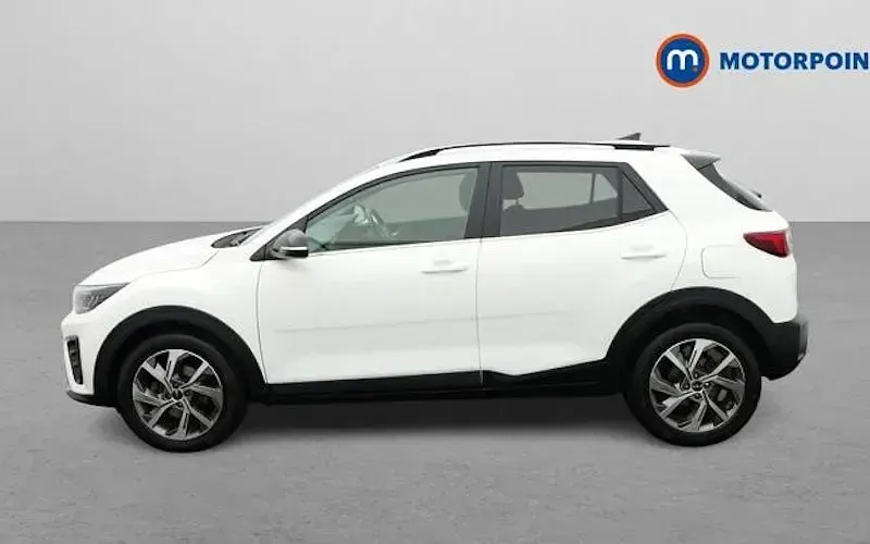 Used Kia Stonic GT-Line 120 HP (88 kW) 2023 White SUV