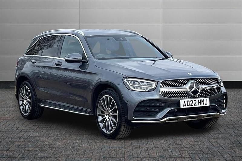 Used Mercedes GLC220 AMG Line Premium 194 HP (142 kW) 2022 Selenite grey Estate