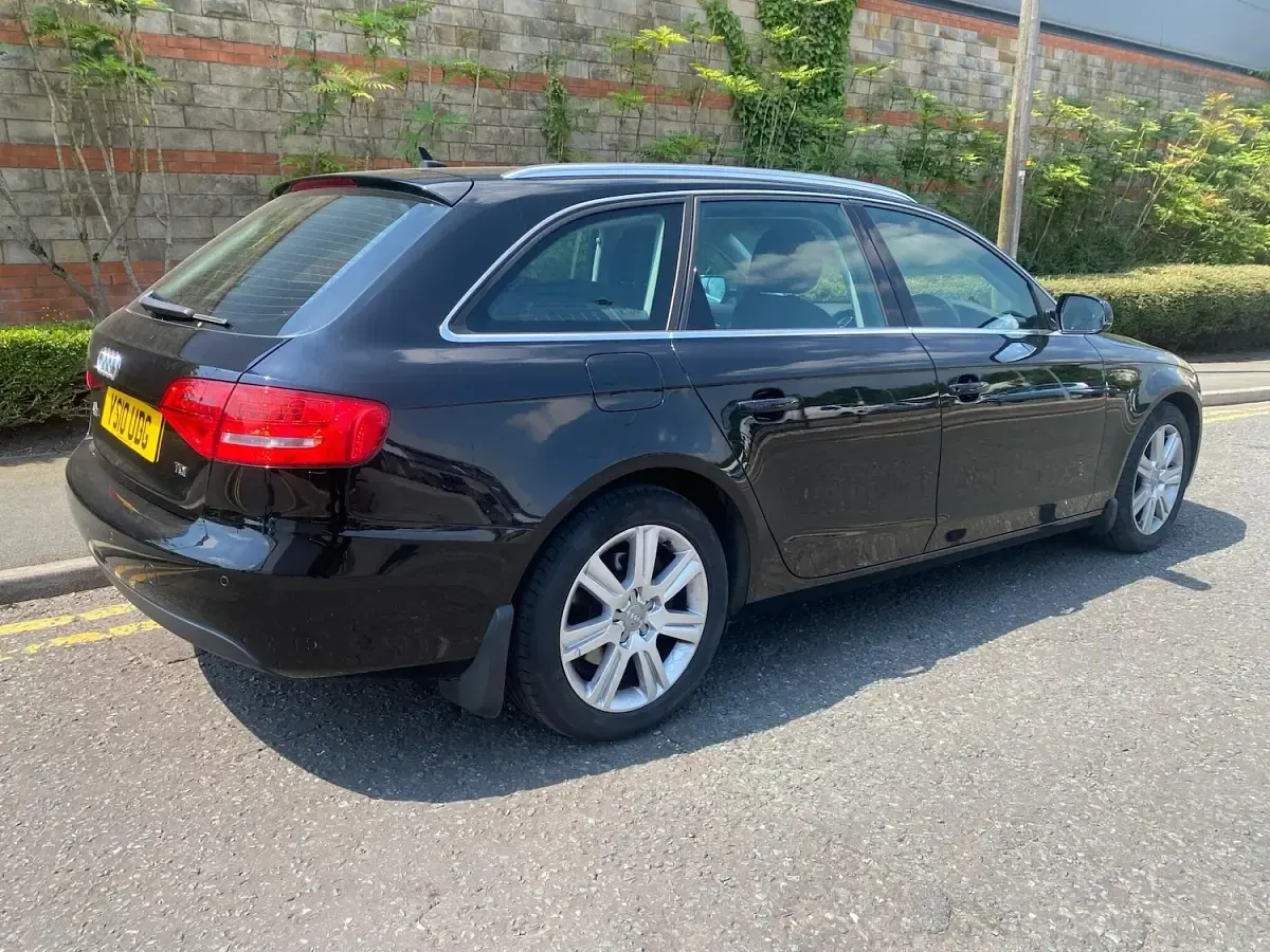 Used Audi A4 143 HP (105 kW) 2010 Black Estate