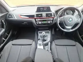 Used BMW 118 Sport Line 136 HP (100 kW) 2018 Black Hatchback