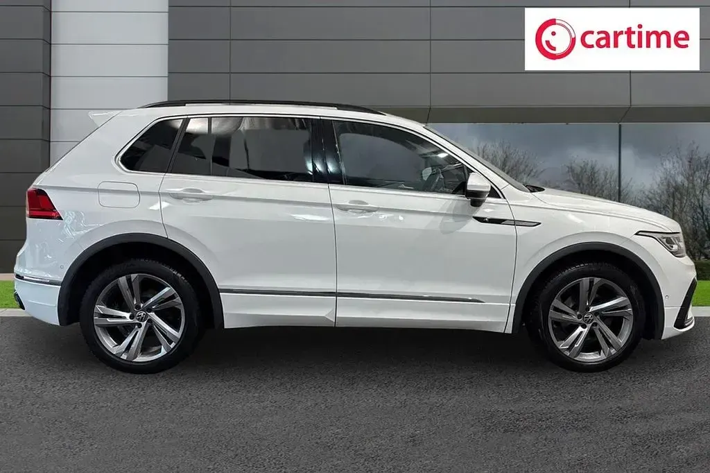 Usado VW Tiguan R-line Edition 150 CV (110 kW) 2024 Blanco SUV