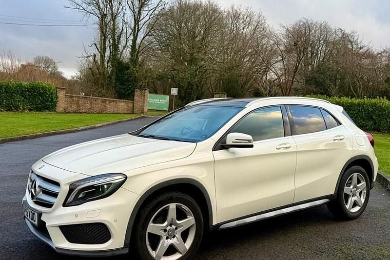 Used 2015 Mercedes GLA200 AMG line SUV | £9,995 (Expensive) - Image 1/1