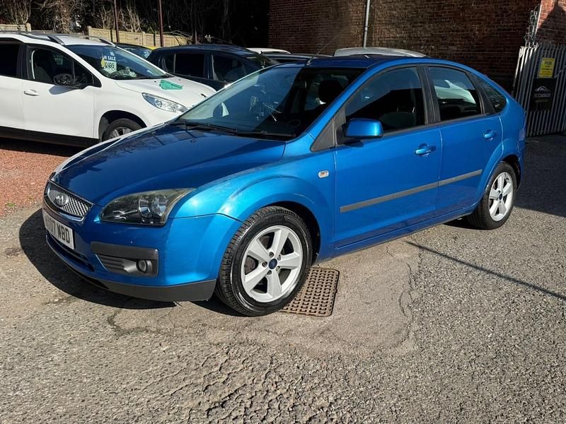 Used Ford Focus Zetec 100 HP (73 kW) 2007 Blue Hatchback