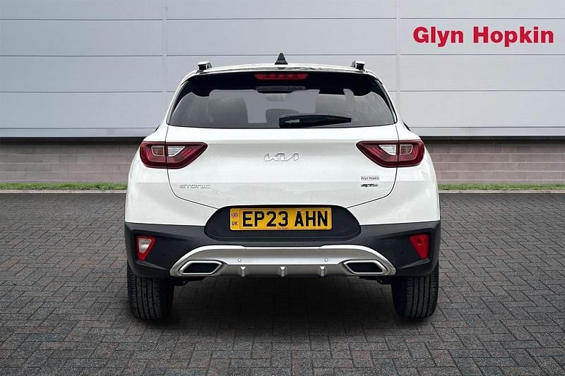 Used Kia Stonic GT-Line 2023 White SUV