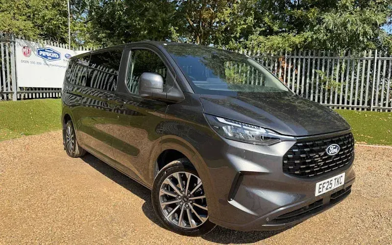 Used Ford Tourneo Custom Titanium X 170 HP (125 kW) 2025 Van
