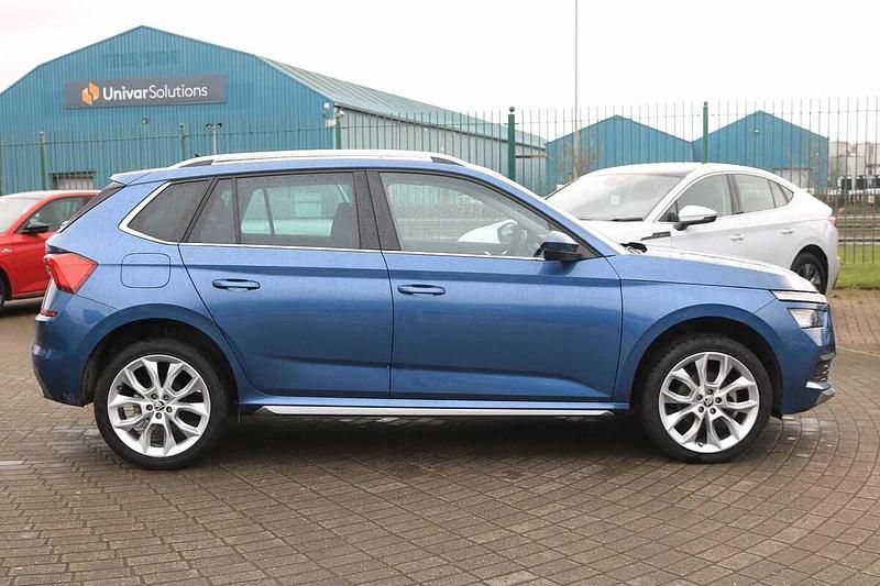 Used Skoda 110 R SE L 81 HP (59 kW) 2021 Titan blue metallic Estate