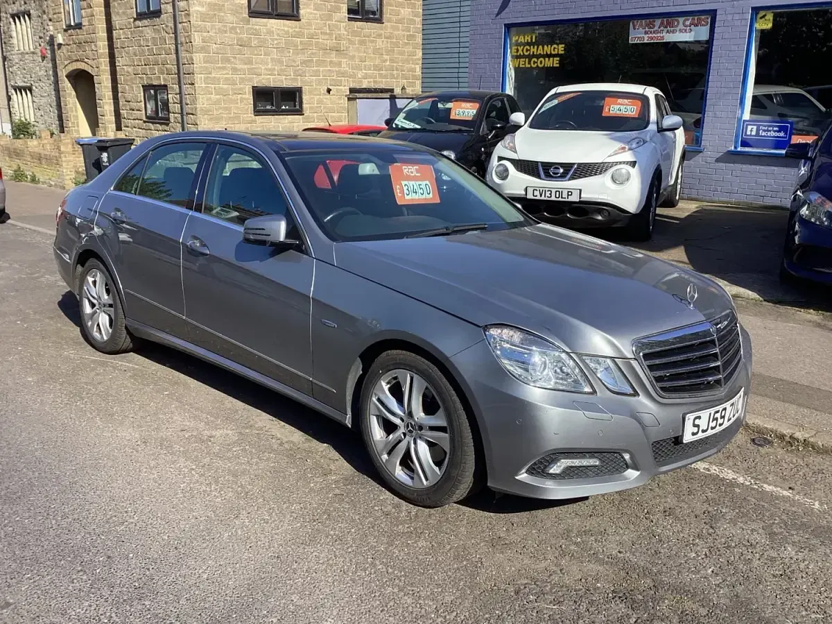 Usado Mercedes E350 Avantgarde 2009 Prateado Sedan