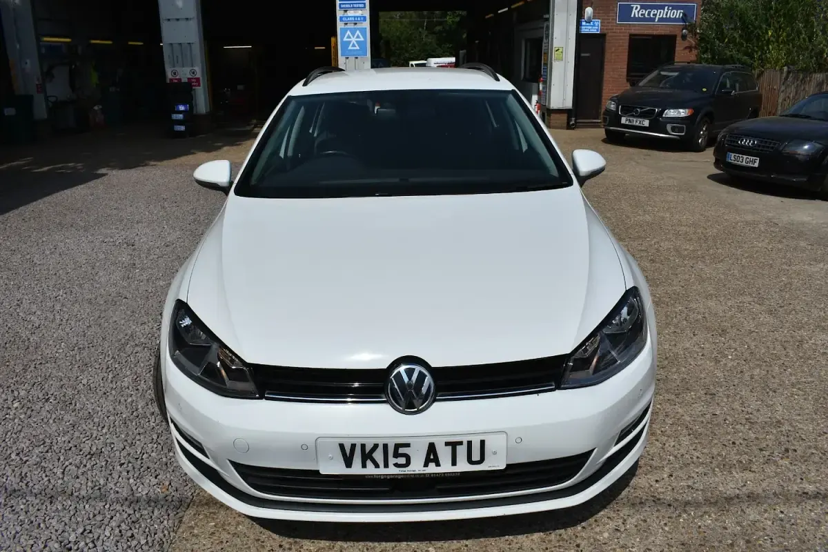 Used VW Golf VII SE 2015 White Estate