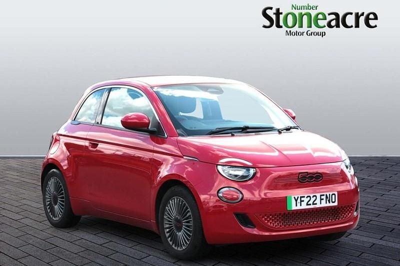 Red Used 2022 Fiat 500e Red Hatchback | £11,495 (Good price) - Image 1/1