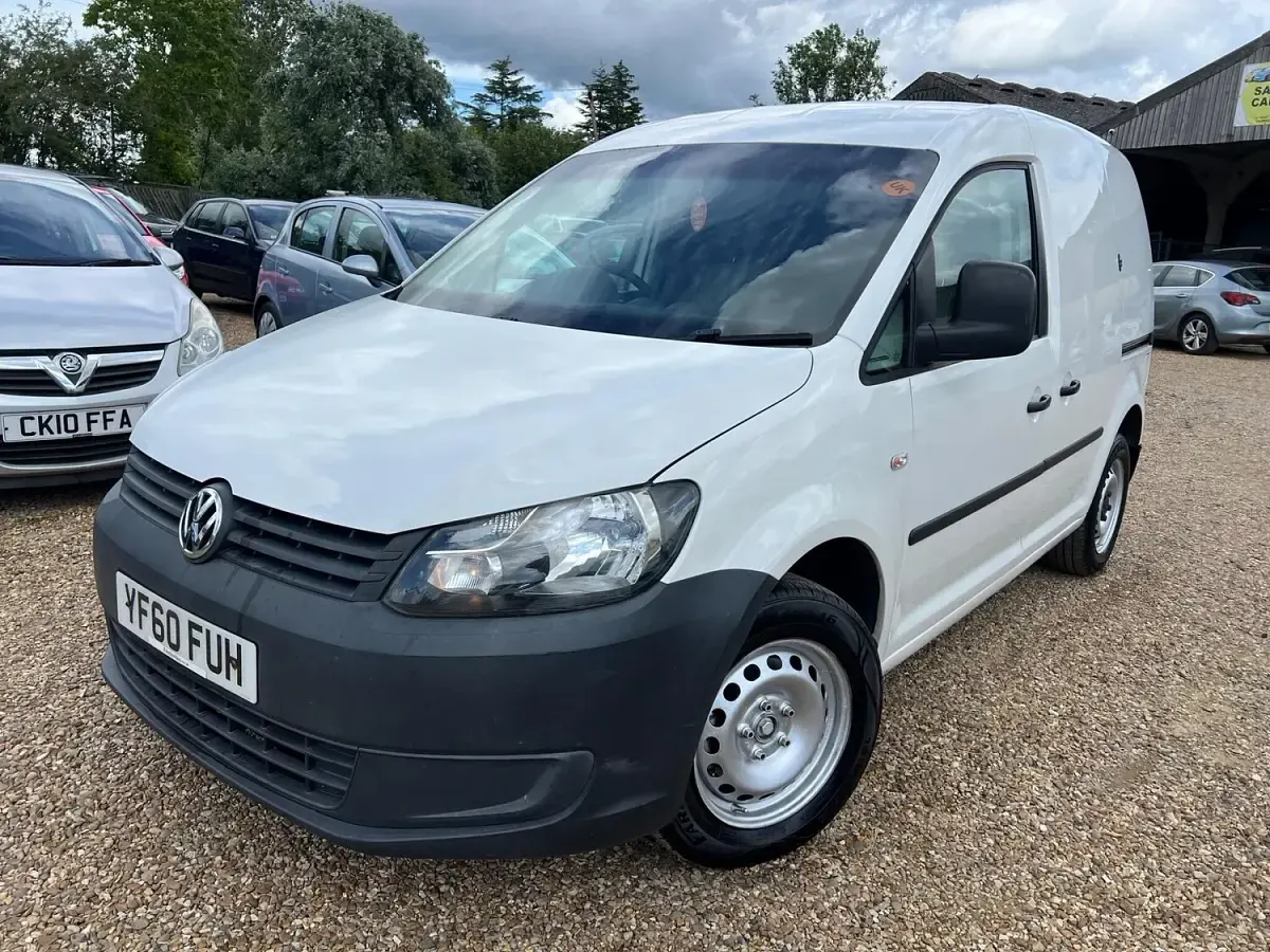 Used VW Caddy 75 HP (55 kW) 2011 White MPV