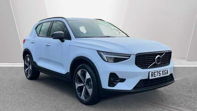 New 2026 Volvo XC40 Plus SUV | £33,990 (Super price) - Image 1/3