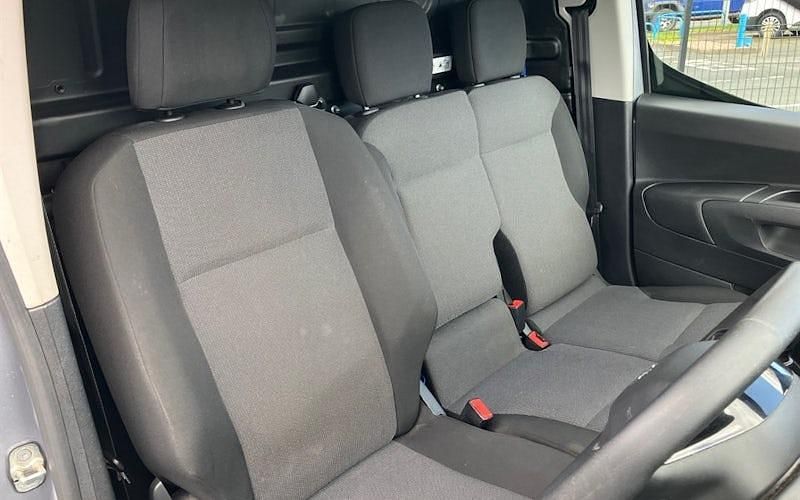 Used Peugeot Partner Premium 102 HP (75 kW) 2023 MPV