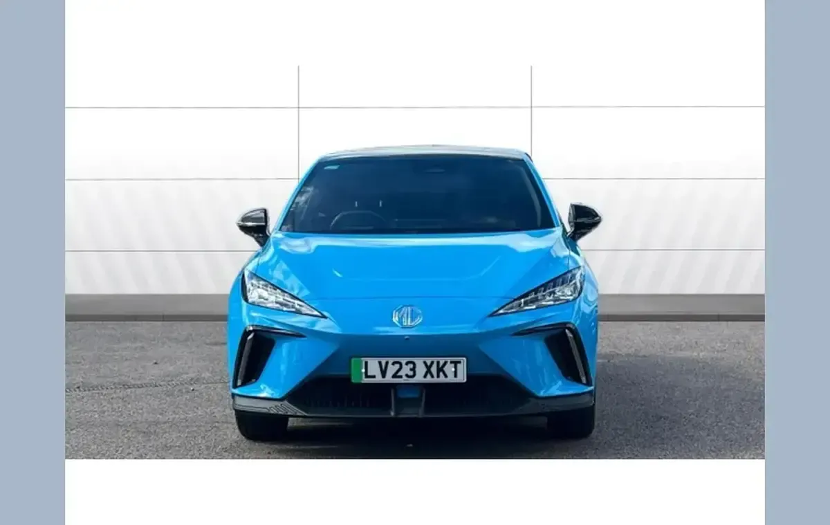 Used MG MG4 EV Trophy 150 kW (204 HP) 2023 Blue Hatchback