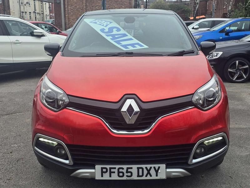 Used Renault Captur Signature 90 HP (66 kW) 2015 Red/black SUV