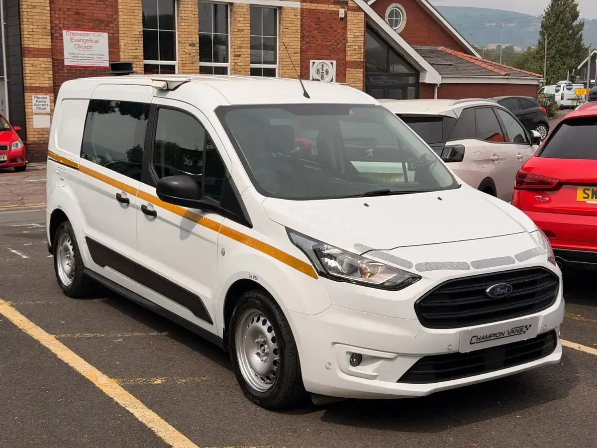 Used Ford Transit Connect Trend 2020 White MPV