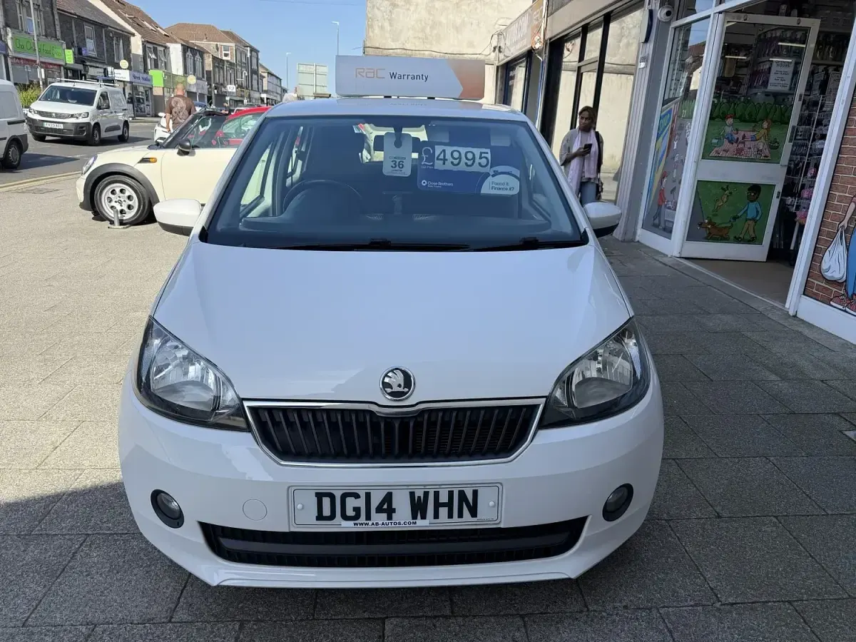 Used Skoda Citigo Elegance 2014 White Hatchback