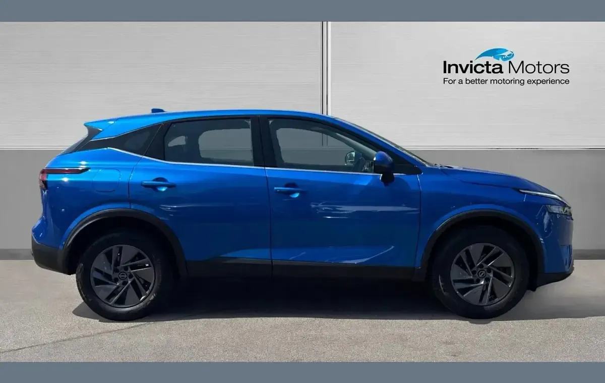 Used Nissan Qashqai Acenta Premium 140 HP (102 kW) 2023 Blue SUV