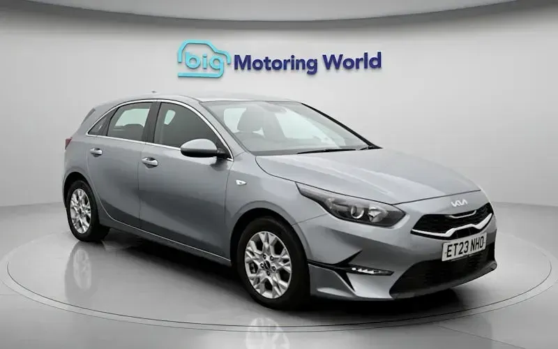 Used Kia Ceed 160 HP (117 kW) 2023 Silver Hatchback