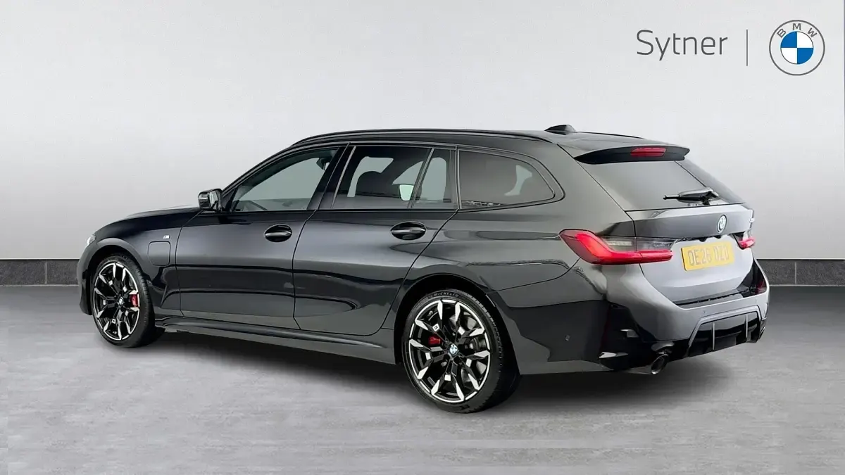 Used BMW 330 M Sport 288 HP (211 kW) 2026 Black Estate