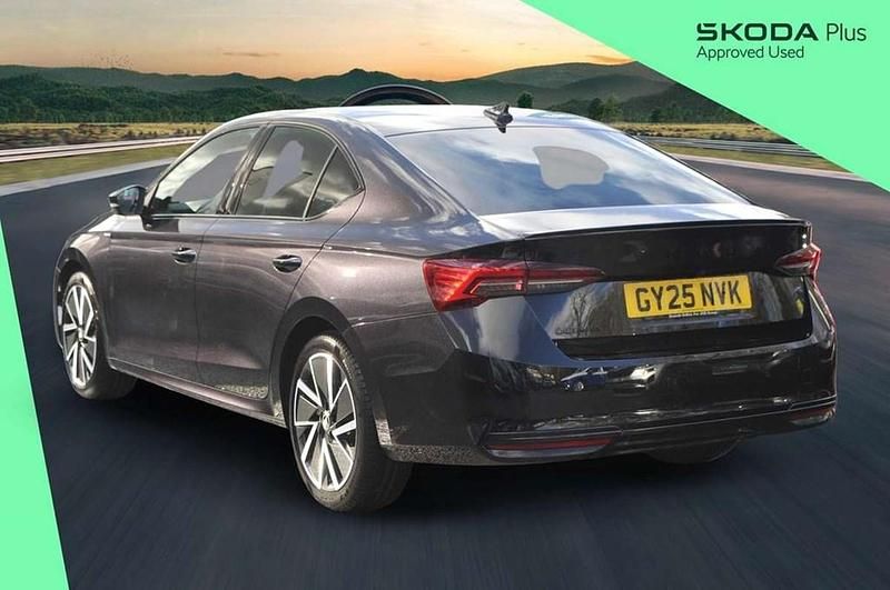 Used Skoda Octavia SportLine 148 HP (108 kW) 2025 Black magic pearl effect Hatchback