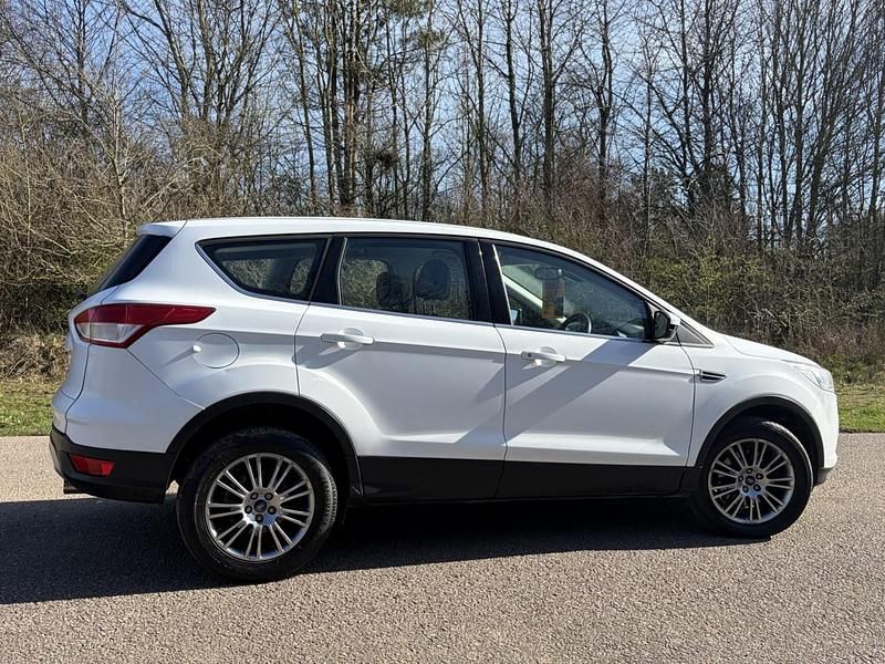 Used Ford Kuga Titanium 2014 White SUV