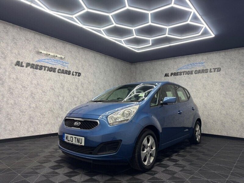 Blue Used 2013 Kia Venga 2 Hatchback | £5,999 (Fair price) - Image 1/4