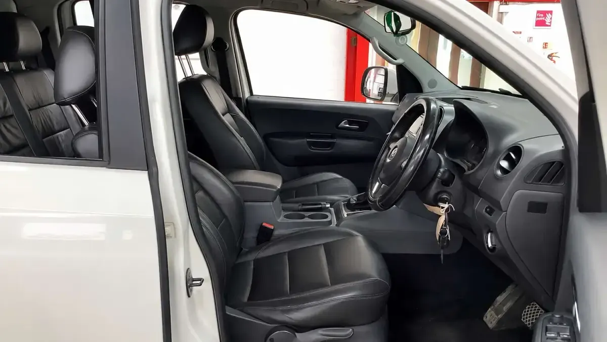 Used VW Amarok Highline 180 HP (132 kW) 2015 White Pickup