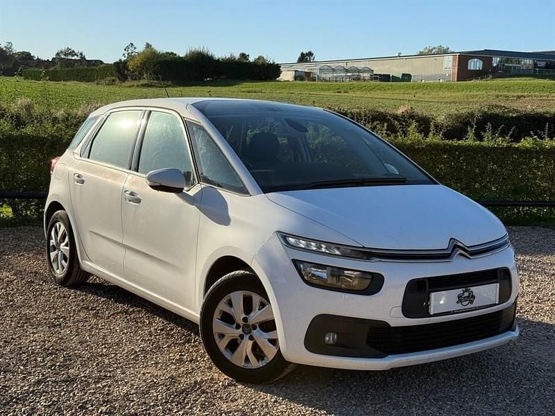 White Used 2018 Citroën Spacetourer PureTech Van | £6,879 - Image 1/1
