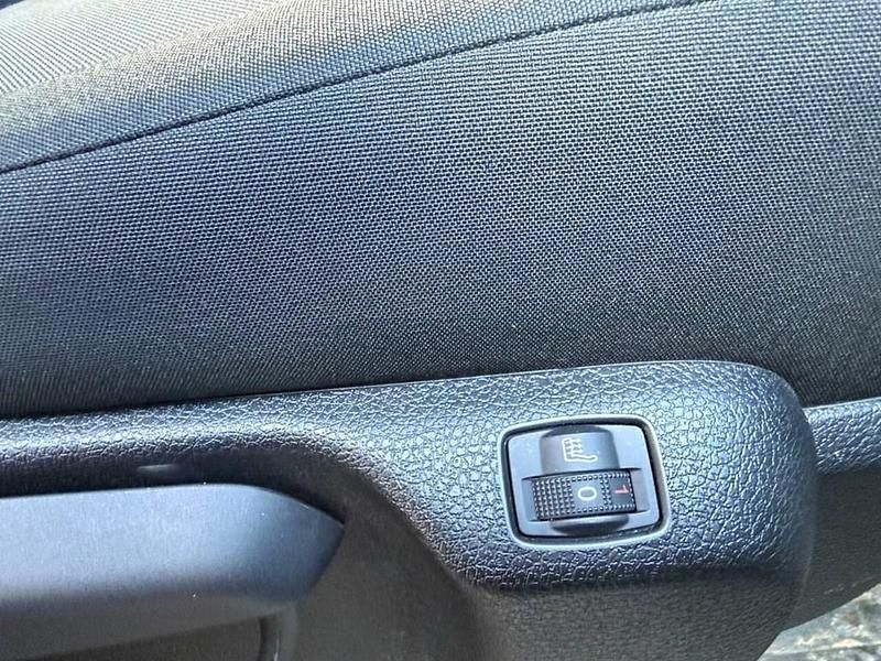 Used Peugeot e-Traveller Active 100 kW (136 HP) 2024 Grey MPV