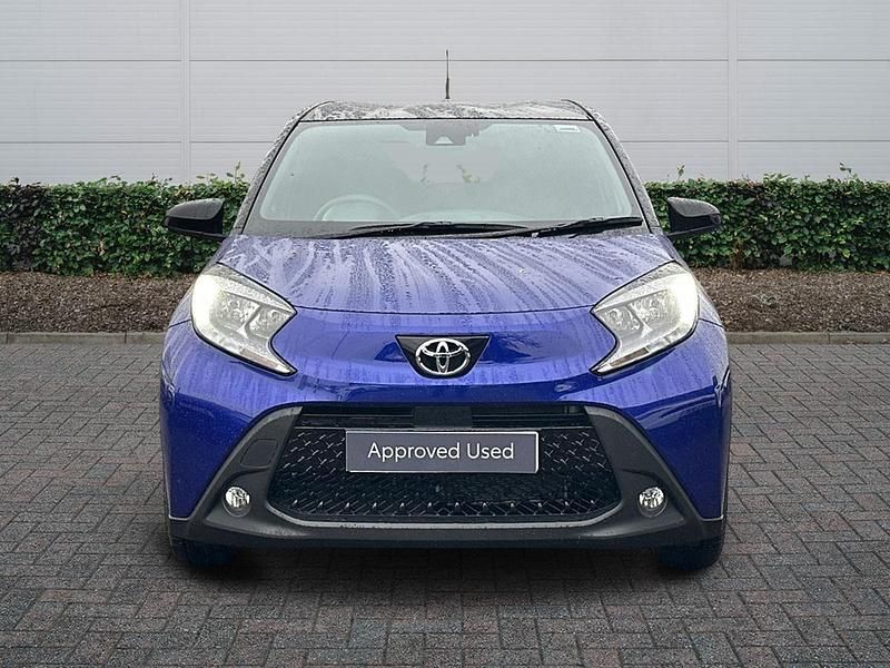New Toyota Aygo X 72 HP (52 kW) 2025 Blue SUV