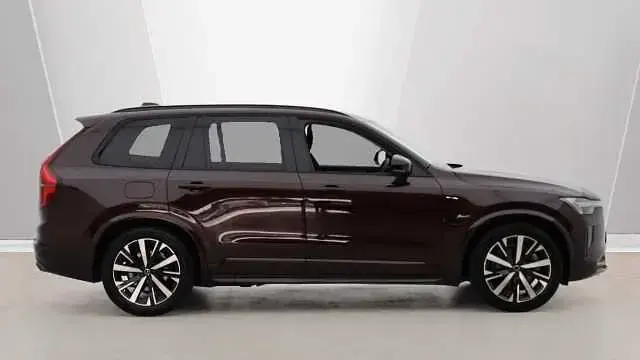 Used Volvo XC90 Plus 250 HP (183 kW) 2025 SUV