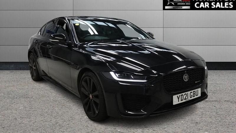 Begagnad Jaguar XE R-Dynamic 204 HK (150 kW) 2021 Svart Sedan